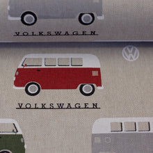 Lade das Bild in den Galerie-Viewer, Canvas Dekostoff, Bulli Volkswagen natur 10cm
