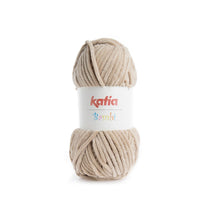 Lade das Bild in den Galerie-Viewer, BAMBI 100% Polyester 100 g Chenille Wolle