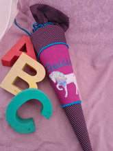 Lade das Bild in den Galerie-Viewer, individuell genähte Schultüten